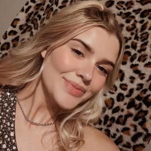 Meet your Posher, Ashton